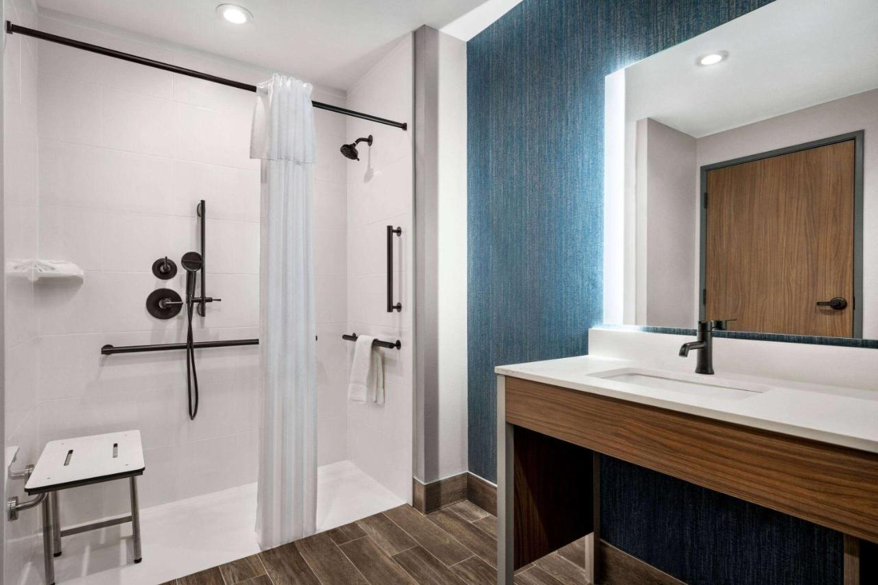 La Quinta Inn & Suites By Wyndham Дел Рио Екстериор снимка